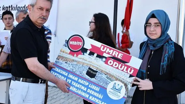 ÖĞRENCİLERE KARNE HEDİYESİ 'UMRE TURU'