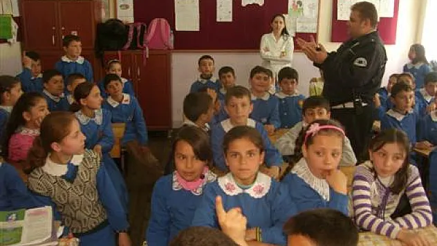 Öğrencilere trafik eğitimi