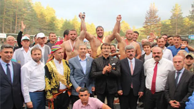 Kunduz Yağlı Güreşleri Kırkpınar'ı aratmadı