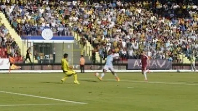 Fenerbahçe hazırlık maçında Romen rakibini mağlup etti