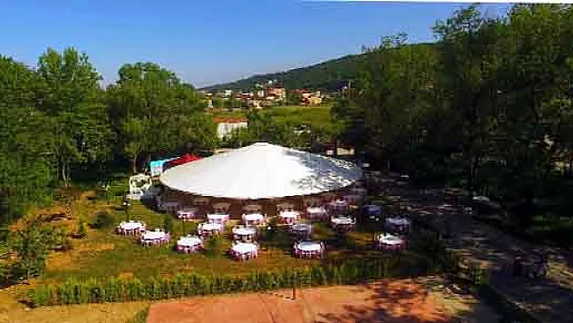  Karadeniz'in en büyük şemsiyesi Atakum'da