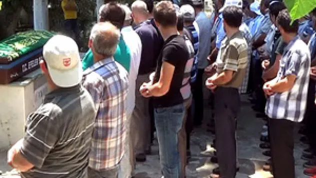 Darbeci binbaşının cenazesi camiye alınmadı