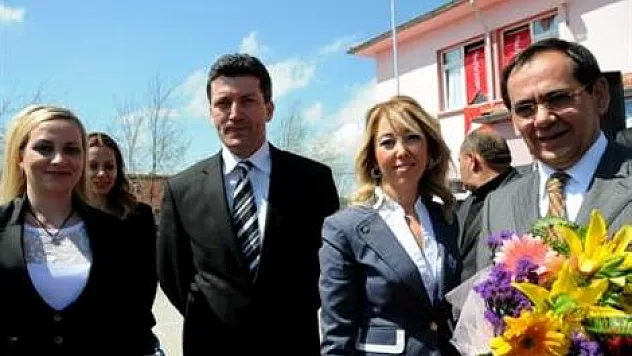 Bakan Demir: 'Kız çocuklarınızı okutun'