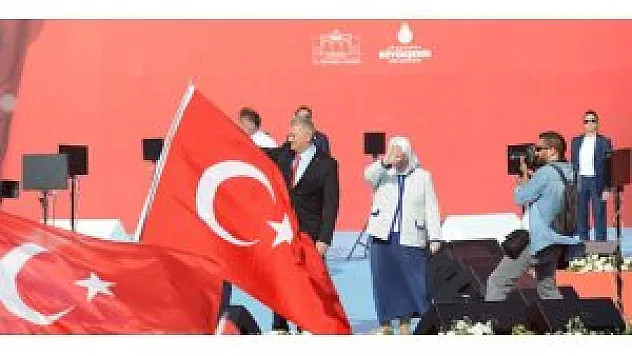 Halkı böyle selamladılar