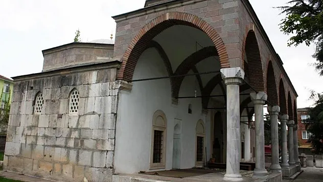 5 asırlık camiye restorasyon