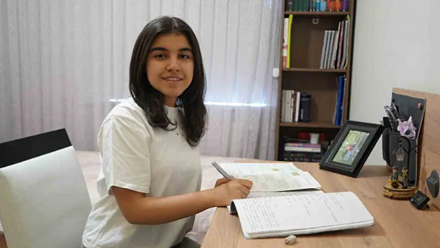 500 Tam Puan Alan Zeynep Ülkü Aslan Başarısının Sırrını Anlattı