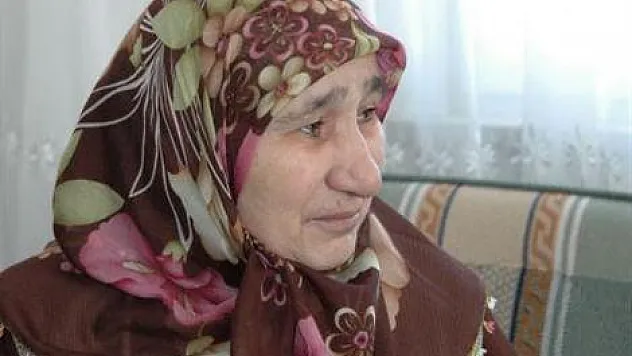 Şehit Uzman Jandarma Çavuş Kaşif Arslan'ın annesi Samsun'un Havza ilçesinde yılın annesi seçildi.