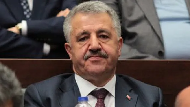 Bakan Arslan: Köprü geçişleri ücretsiz olacak