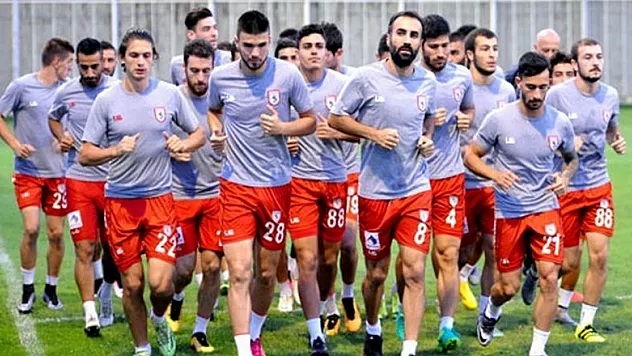 Samsunspor, ilk galibiyetini Mersin'de almak istiyor  