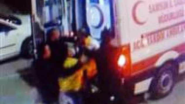 Acil görevlilerine saldırı: 3 Yaralı