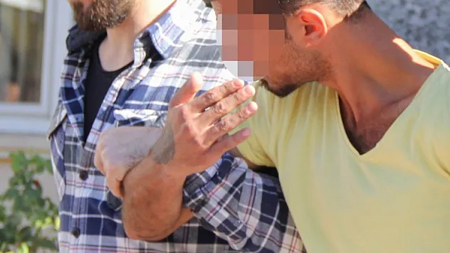  11 paket bonzai ile yakalandı