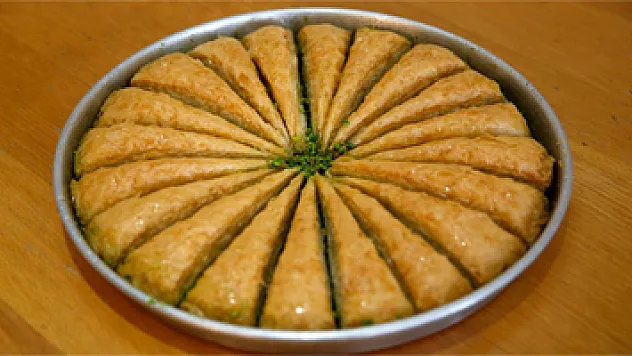 İngiliz kanalında Türk baklavası tanıtıldı