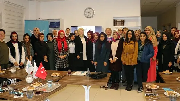 Samsun TÜGVA'dan 'Eğitimde Manevi Eksen' söyleşisi