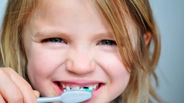 Süt dişleri daimi dişlerin geleceği için önemli