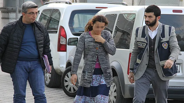 Çaldıkları altınlarla yakalanan 3 kişi adliyeye sevk edildi