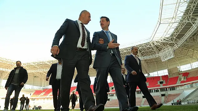 Başkanlar yeni stadı inceledi  (Fotoğraflı)