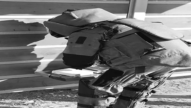 Fünye ile patlatılan şüpheli çantadan İncil çıktı