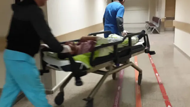 Bafra'da 1 kişi bıçakla yaralandı