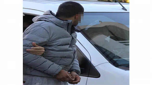 Uyuşturucu ticaretine 2 gözaltı