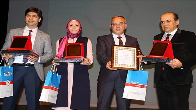 Eğitimde yenilikçi projeler ödüllendirildi