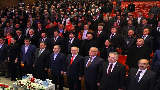 Bakan Eroğlu: 'Cumhurbaşkanı'nın kahramanlığı sayesinde ayaktayız'