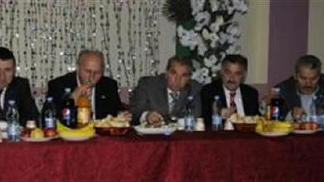 Bıyık altından güldüler