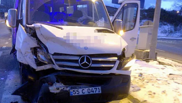 Samsun'da öğrenci servisi kaza yaptı: 7 yaralı