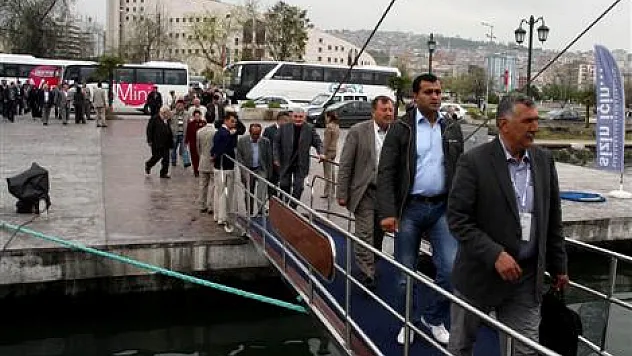 Kentler birliği üyeleri deniz gezisine çıktı