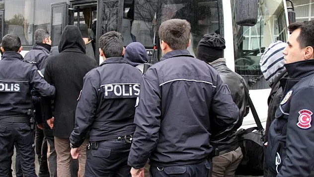 Samsun'da FETÖ'den 14 kişi tutuklandı