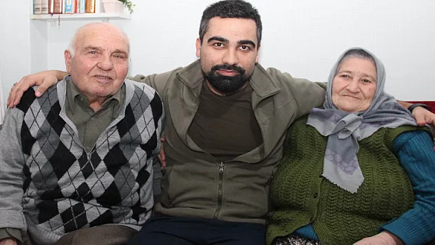 11 arkadaşını şehit veren gazi, baba ocağında!