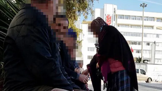 Gündüz vakti meydanda fuhuş pazarlığı