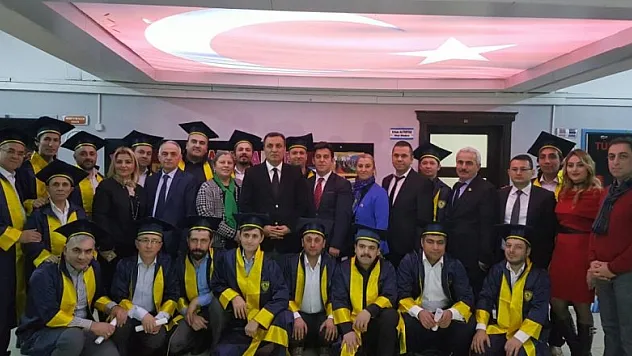 Babalar belgelerini aldı 