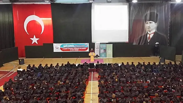 Polis adaylarına 'akılcı antibiyotik kullanımı' anlatıldı