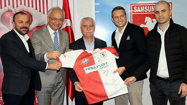 Samsunspor'a destekler sürüyor