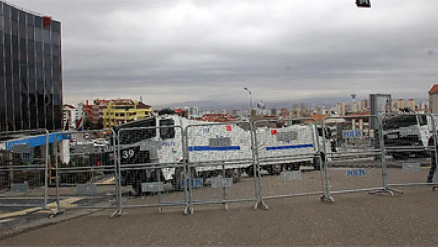 Hollanda Büyükelçiliği önündeki güvenlik en üst seviyede