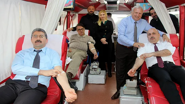 Türk Kızılayı'ndan Afrika için yardım kampanyası 