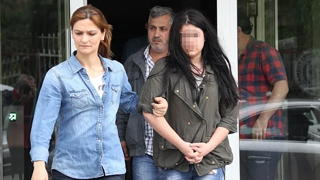 İç çamaşırında 89 paket bonzai ele geçen genç kadına ceza indirimi