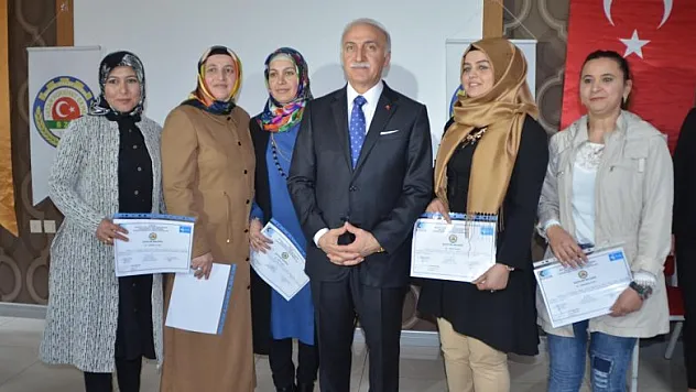Girişimci kadınlar sertifikalarını aldı