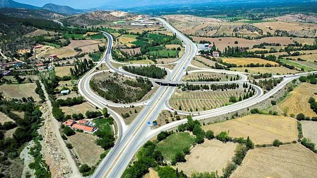 Tekkeköy kavşak köprüleri olimpiyatlara yetiştirilmeye çalışılıyor