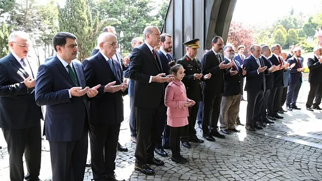 Cumhurbaşkanı Erdoğan, Turgut Özal'ı anma törenine katıldı