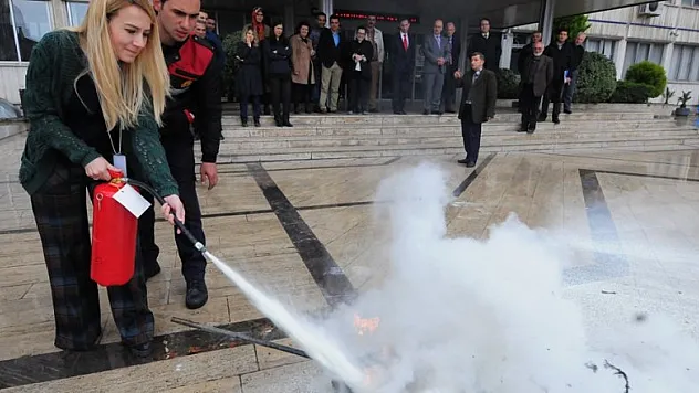  Büyükşehir Belediyesinde yangın tatbikatı