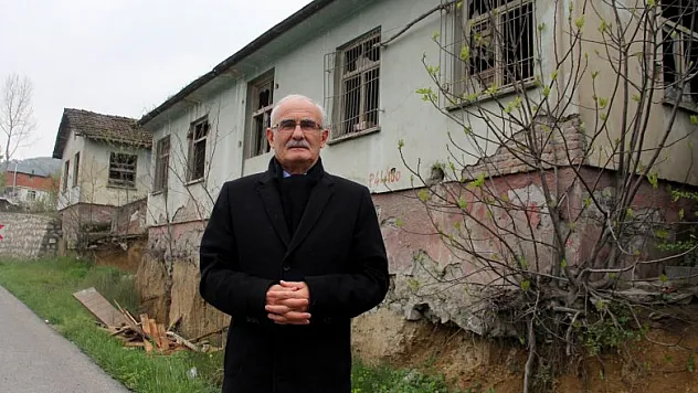 Başkan Yılmaz görsel kirliliğe neşter vuruyor