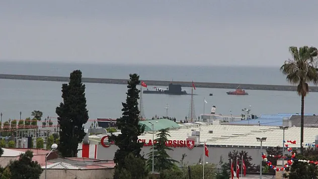 Yıldıray Denizaltısı Samsun'dan ayrıldı
