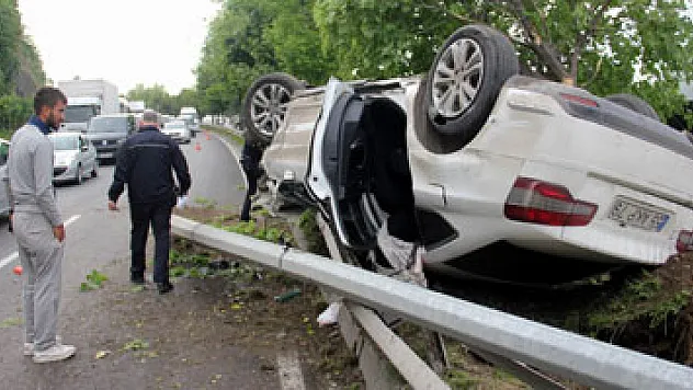 Otomobil takla attı: 1 yaralı