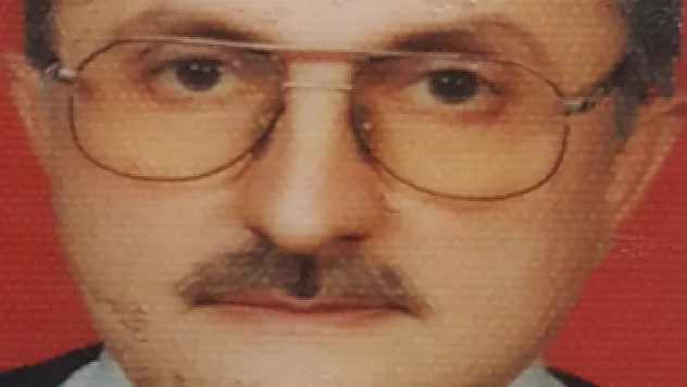 Otomobilin çarptığı sürücü ağır yaralı