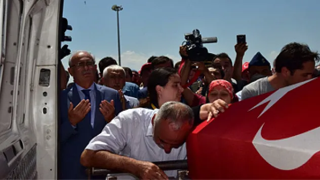 Şehit annesi: 'Oğlumu bana geri verin'