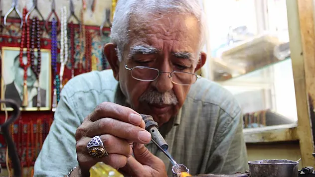 57 Yıllık Gümüş Ustası Mesleğini Ayakta Tutmaya Çalışıyor