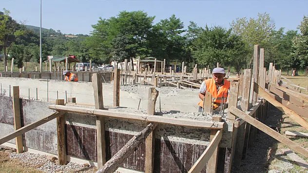 Kavak'ta yanan o tesisin yerine yenisi yapılıyor