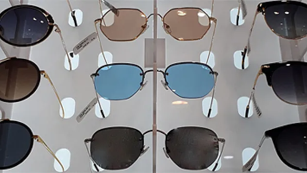 Kalitesiz gözlükler gözde hasara yol açabiliyor