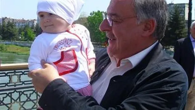 'Bakan Simav'a neden gitmiyor?'